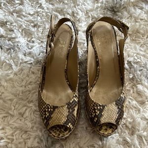 Stuart Weitzman Wedge snake skin sandals